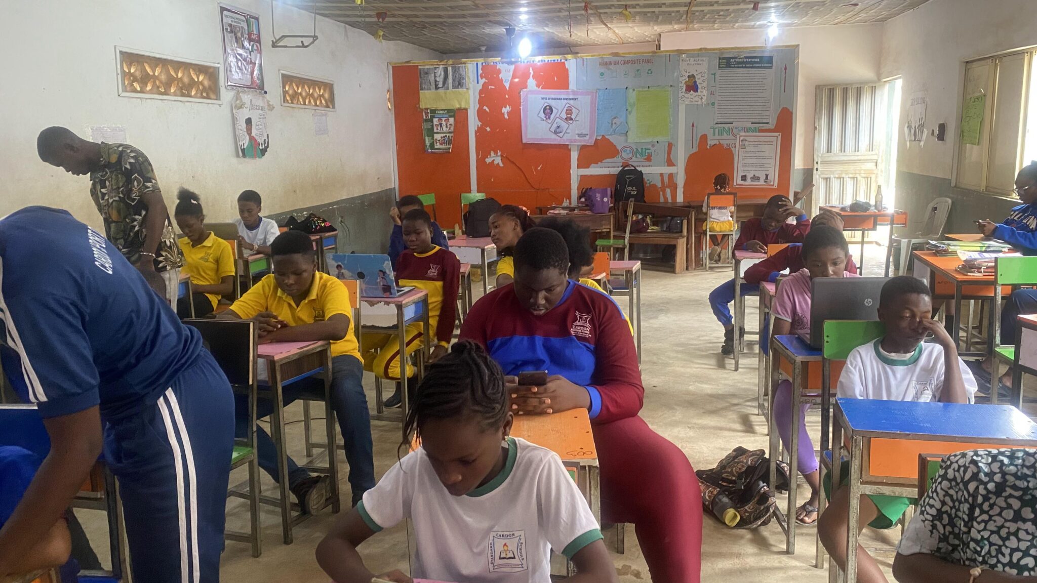 Set of students having their tech examination in a class room - EpeeTech Solution (Cardon Standard Schools)