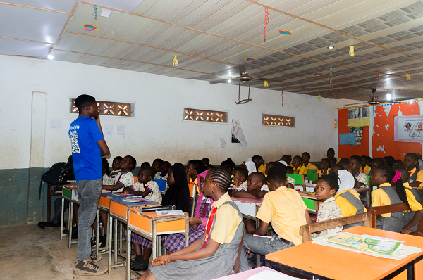 Cardon Standard School Student during Tech Seminar